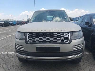 18款路虎攬勝行政3.0汽油HSE手續(xù)齊環(huán)保公開(kāi)售價(jià)116萬(wàn)